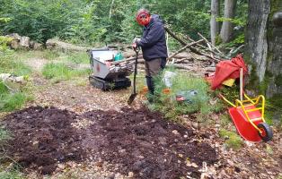 Moor-Mitmachaktion mit Karre und Dumper